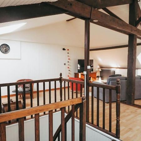 Appartement Avec Patio Sainte-Anne-d'Auray ภายนอก รูปภาพ