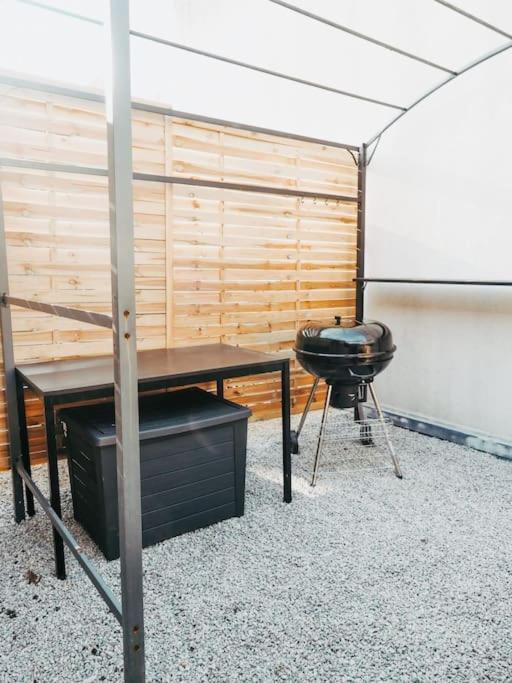 Appartement Avec Patio Sainte-Anne-d'Auray ภายนอก รูปภาพ